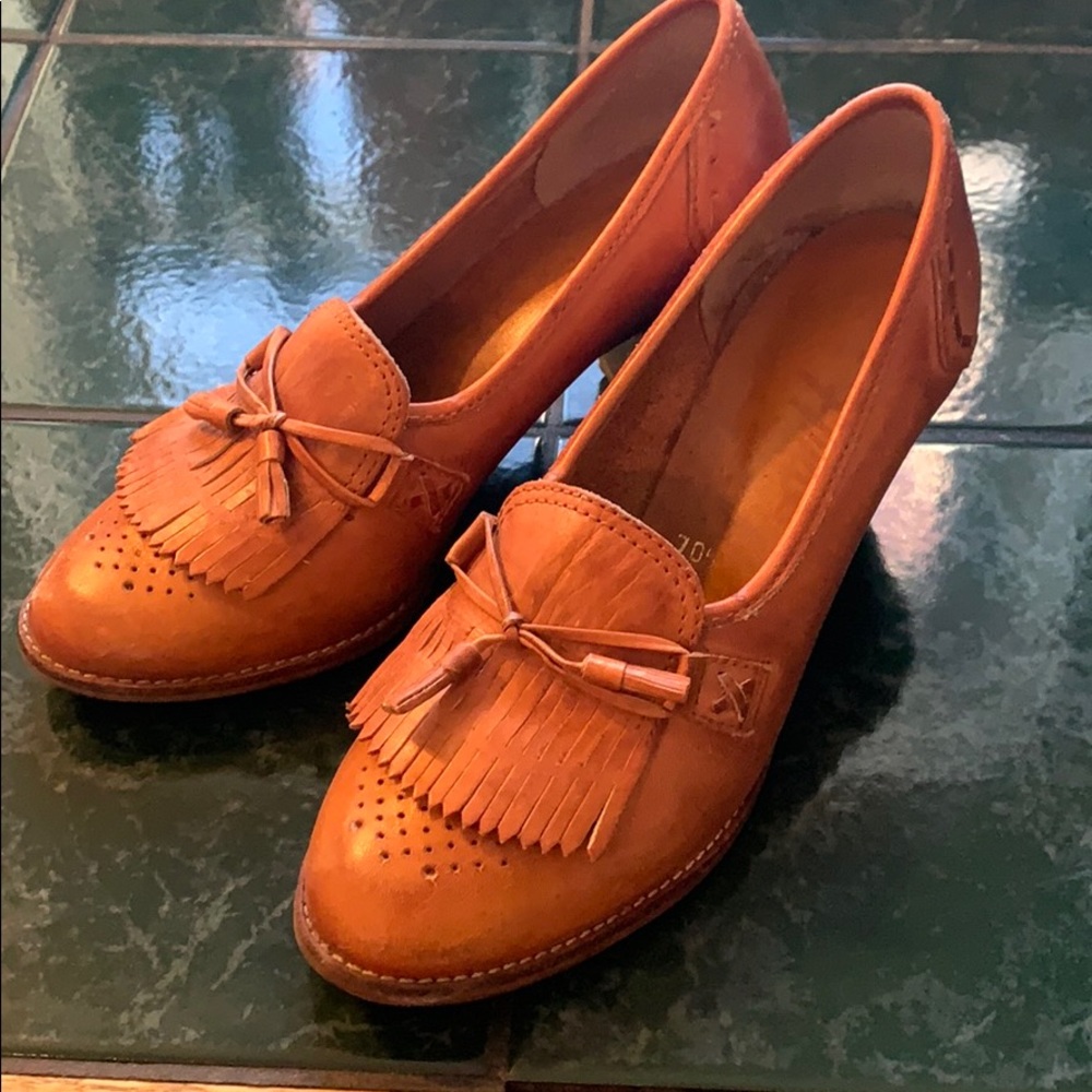 Vintage style heels!